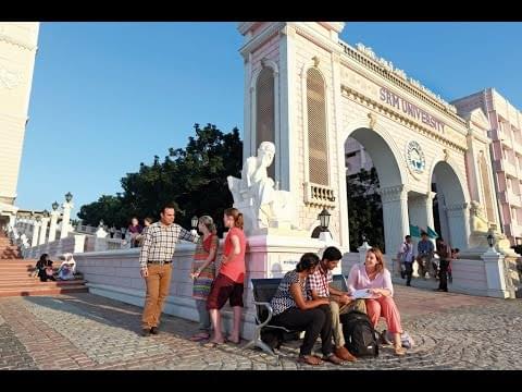 SRM University Ghaziabad Campus Building photo 5