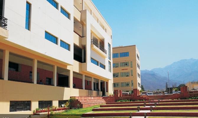 Chitkara University (Baddi) Buildings photo 6