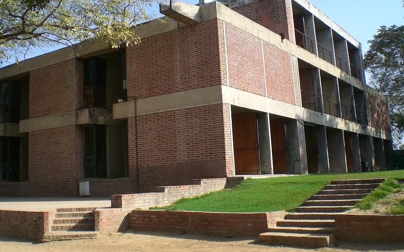 CEPT University Campus photo 3