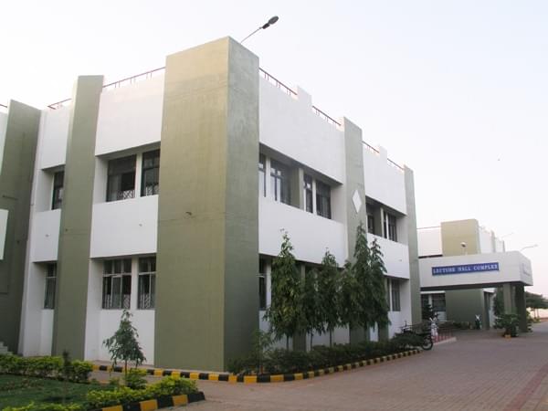 NIT Trichy Academic Building photo 3