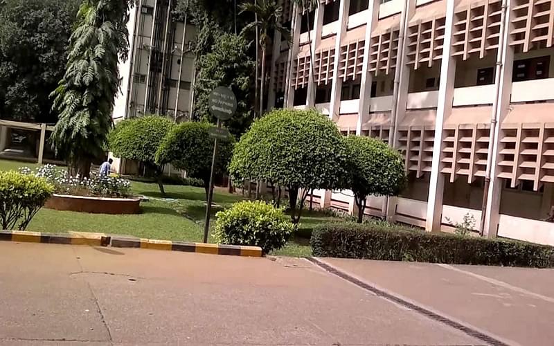 IIT Bombay Academic Building photo 2
