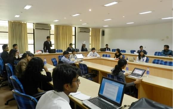 Bharati Vidyapeeth Library and Labs photo 1