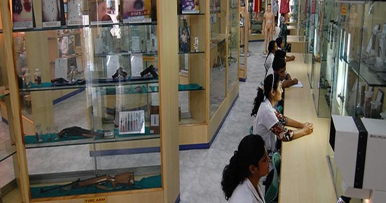 Bharati Vidyapeeth Library and Labs photo 4