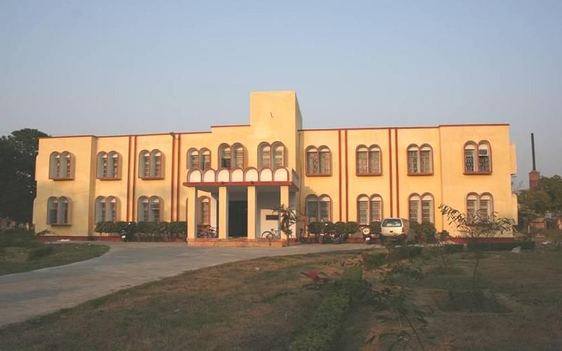 IIT BHU Academic Building photo 8