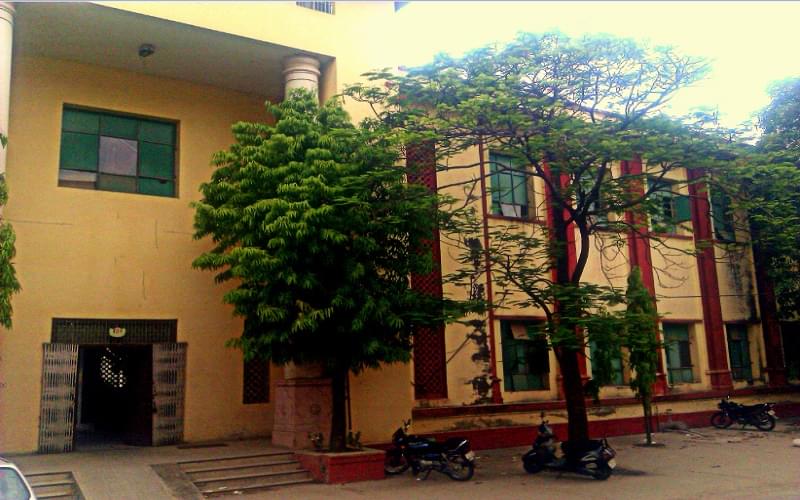 IIT BHU Academic Building photo 10