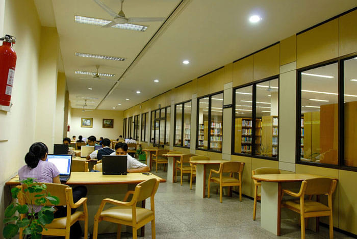 IIM Lucknow Academic Building photo 10