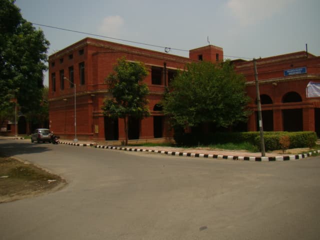 GMC Amritsar College Campus and Hospital Building photo 7