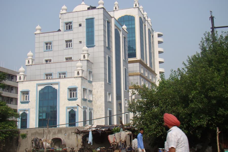 GMC Amritsar College Campus and Hospital Building photo 9