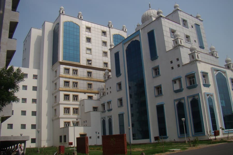 GMC Amritsar College Campus and Hospital Building photo 10