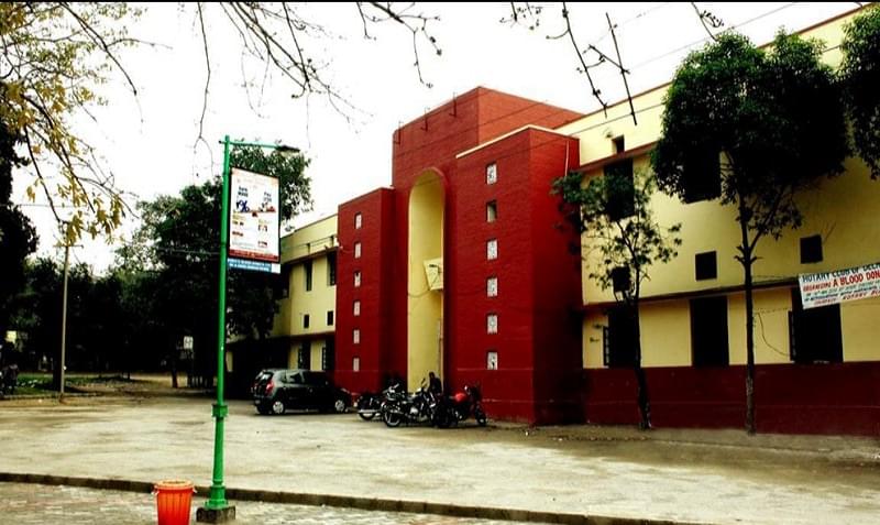 Hindu College Academic Building photo 1
