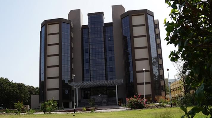 NIT Surat Academic Building photo 3