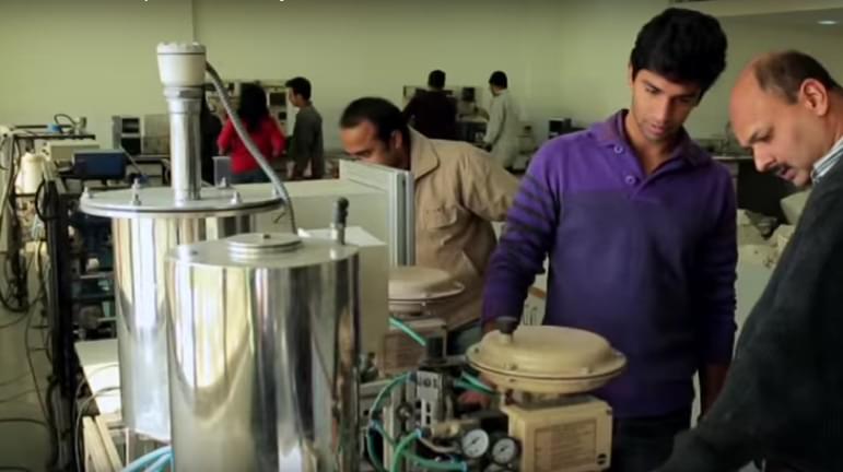 GGSIPU Laboratory photo 3