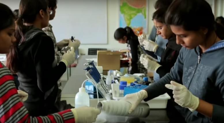 GGSIPU Laboratory photo 5