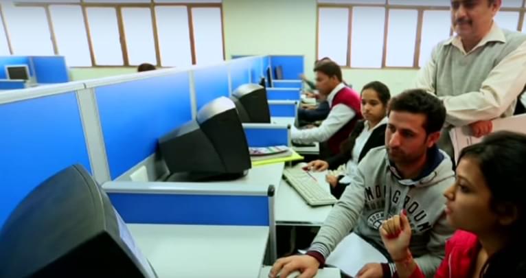 GGSIPU Laboratory photo 7