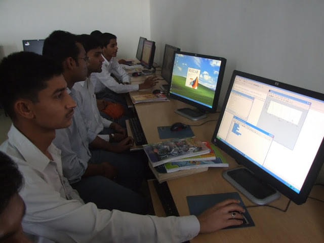 Shobhit University Meerut Laboratories photo 9