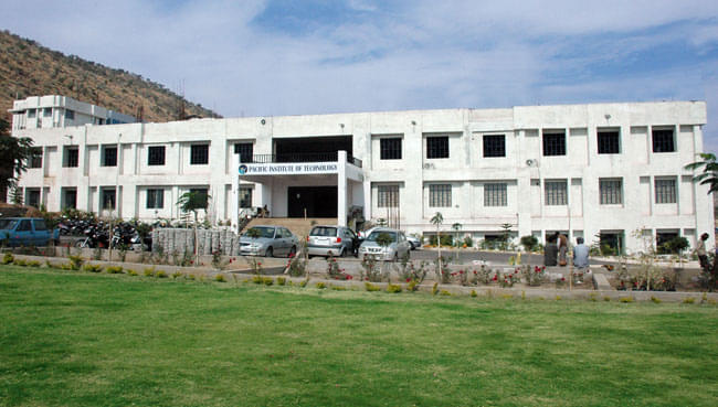 Pacific University Udaipur Academic Buildings photo 3