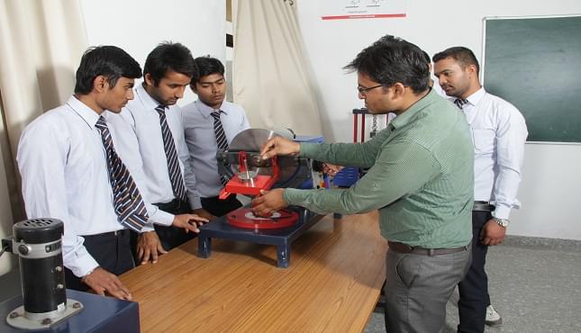 Pacific University Udaipur Laboratories photo 2