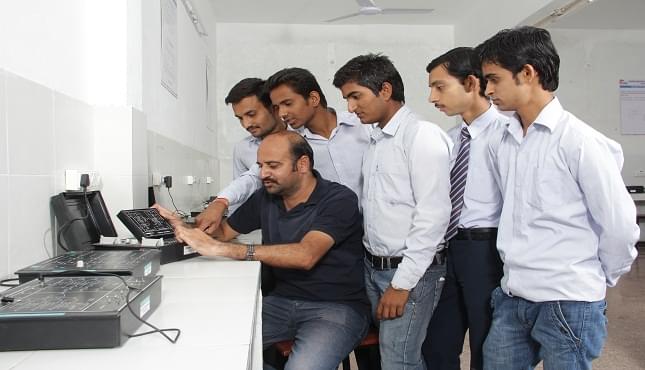 Pacific University Udaipur Laboratories photo 11
