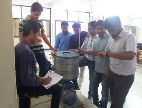 Ganpat University Mehsana Laboratory photo 2