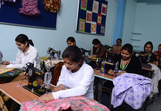 Mahatma Jyoti Rao Phoole University Jaipur Labs photo 9