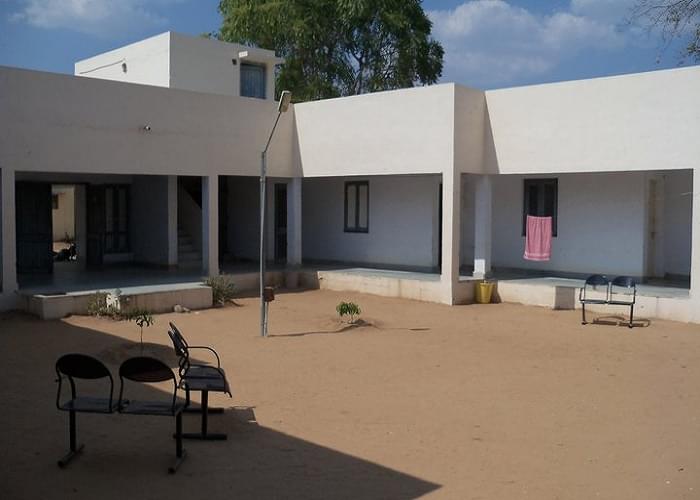 Sardarkrushinagar Dantiwada Agricultural University Palanpur Academic Building photo 6