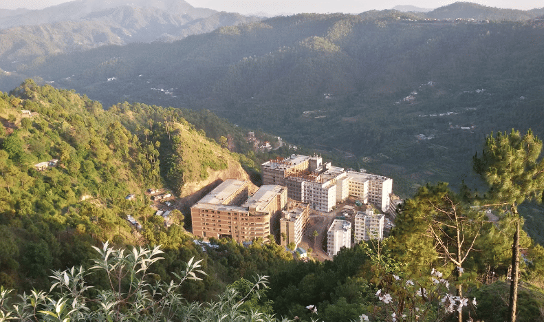 MM University Solan Academic Building photo 1