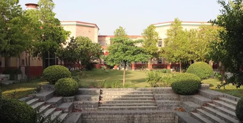 NIT Delhi Academic Building photo 2