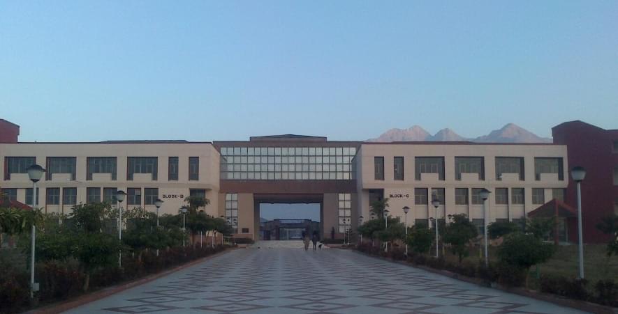 SMVDU Academic Building photo 3