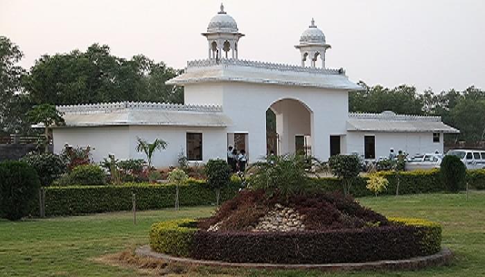 Mewar University Chittorgarh Academic Building photo 2