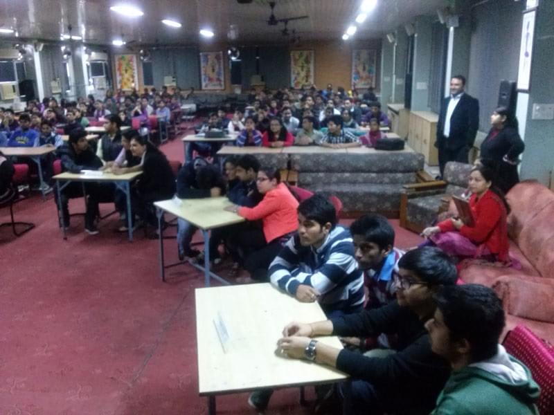 DAV Institute of Management Faridabad Campus Festival photo 2