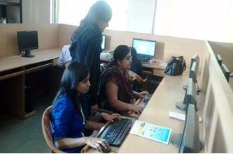 Ness Wadia College of Commerce Pune Facilities photo 4