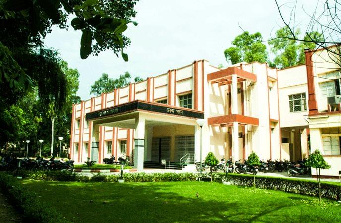 IMS BHU Campus Building photo 1