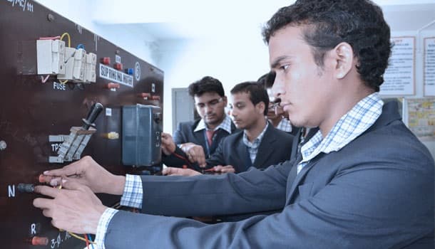 DRIEMS University Laboratory and Library photo 6