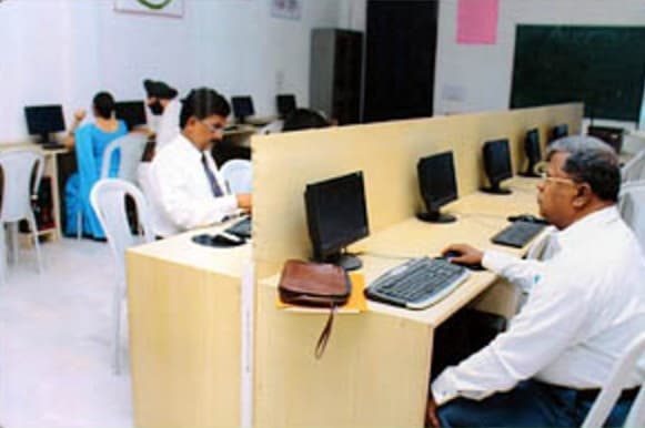 Bhagwati College of Science Meerut Laboratory and Library photo 2