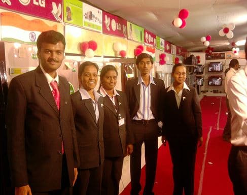 Hirachand Nemchand College of Commerce Solapur Festival photo 2