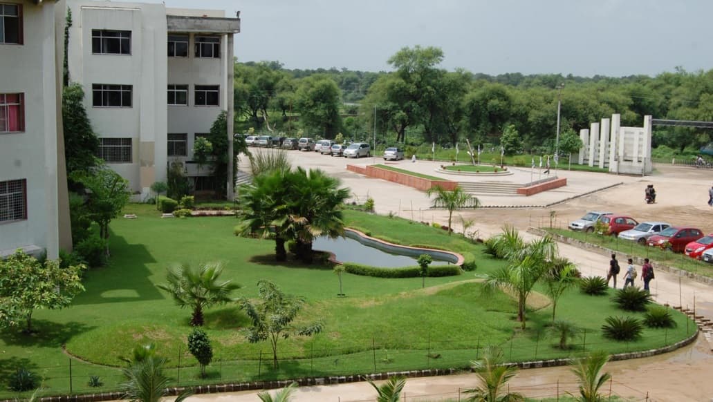 Western India Institute of Aeronautics Ahmedabad Academic Building photo 2