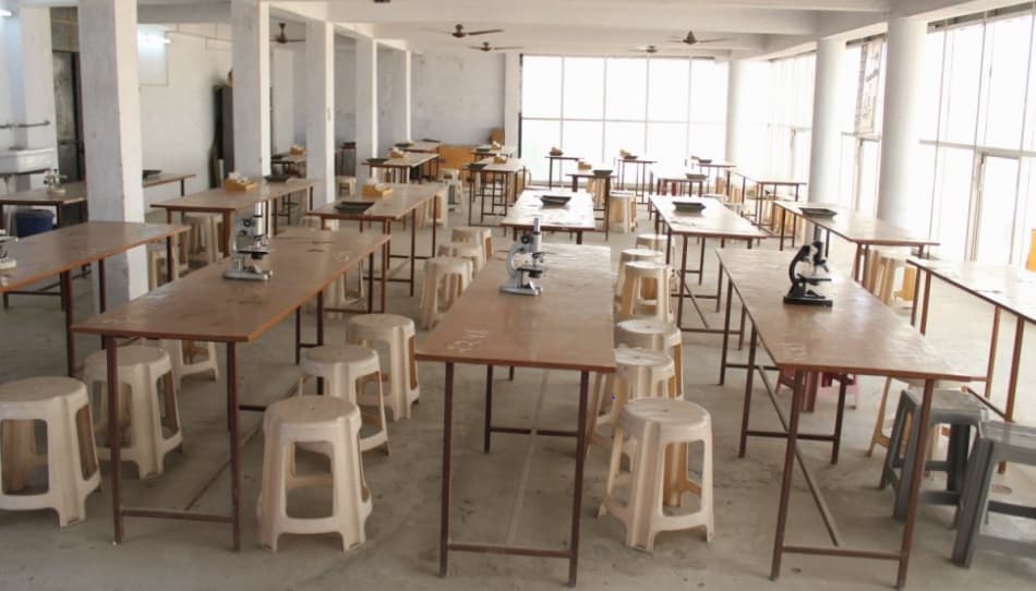 Dr. Rajendra Prasad Memorial Degree College Lucknow Laboratory and Library photo 2