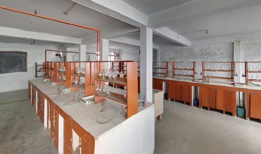 Dr. Rajendra Prasad Memorial Degree College Lucknow Laboratory and Library photo 12