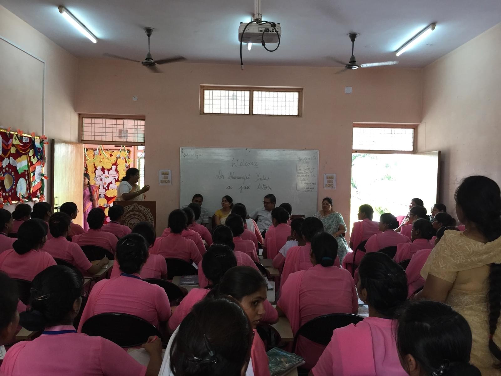 Sadanlal Savaldas Khanna Girls Degree College Allahabad Facility & Event photo 2