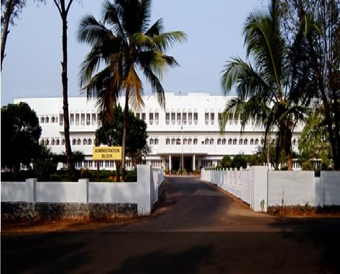Calicut University College Building photo 2