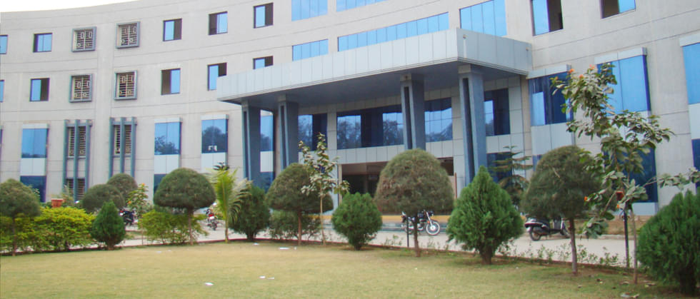 S. V. Institute of Management Kadi Academic Building photo 1