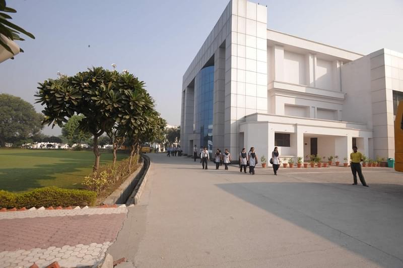 Invertis Institute of Management Studies Bareilly Campus photo 1