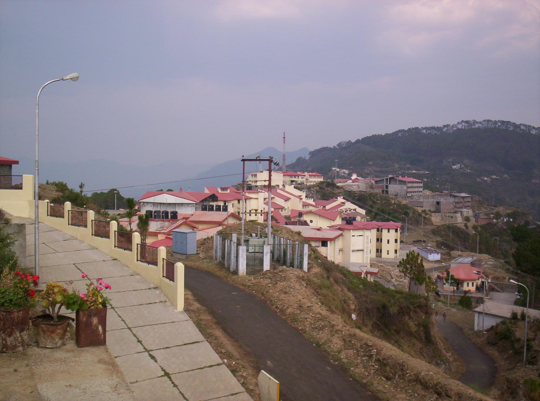 Govind Ballabh Pant Engineering College Garhwal Academic Building photo 2