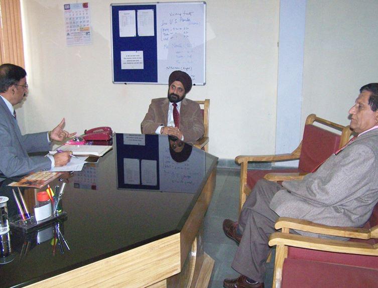 Roorkee College of Management and Computer Application Dehradun Campus photo 4