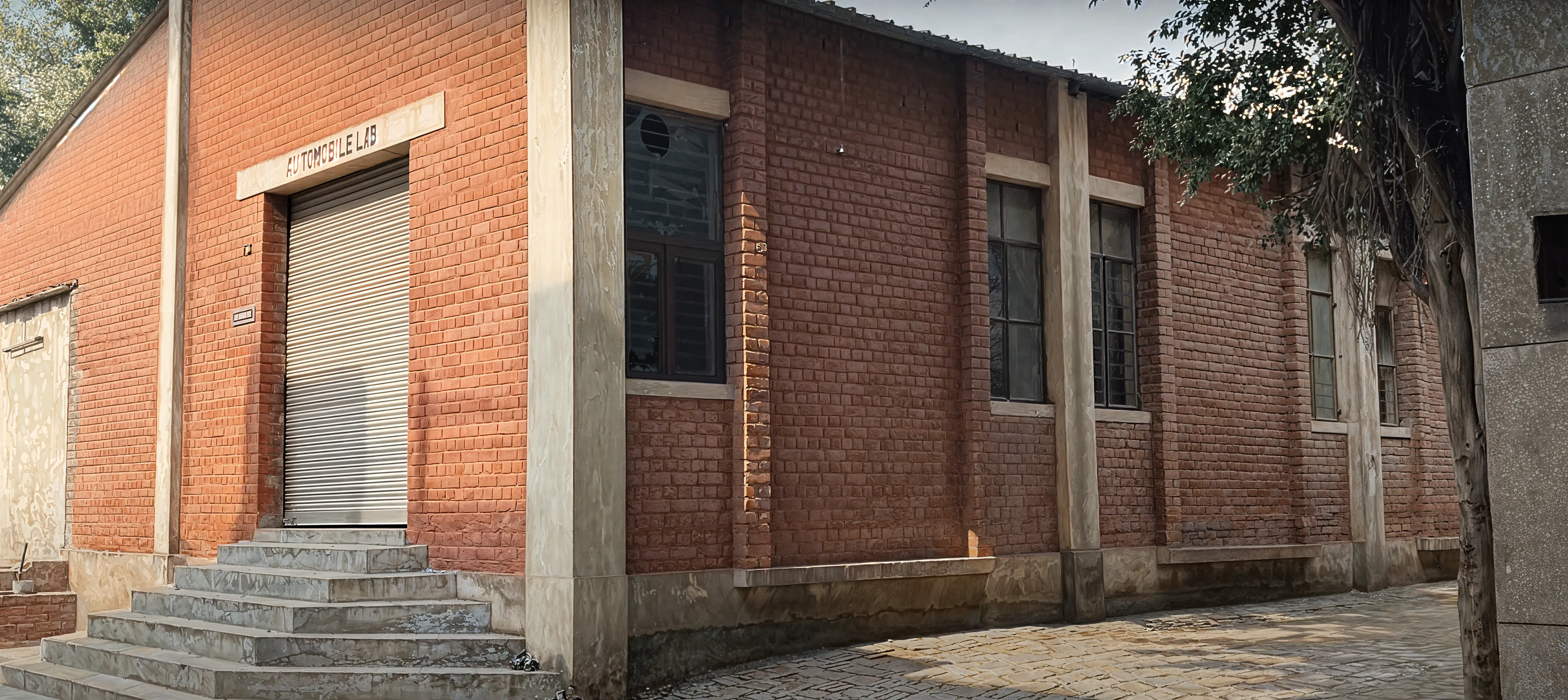 ADGITM Library photo 3