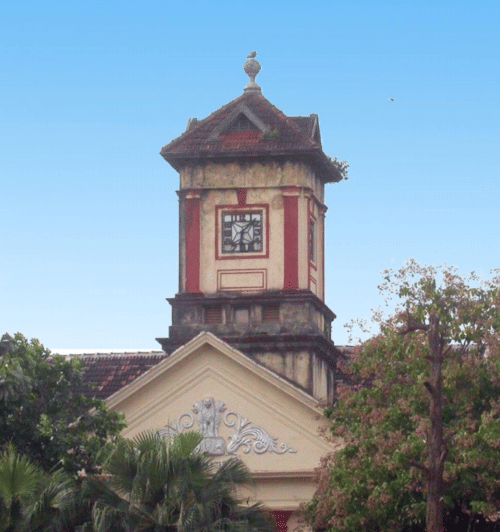 Government Victoria College Palakkad Academic Building photo 2