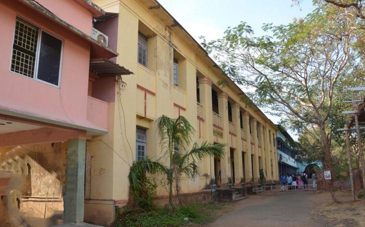 Government Victoria College Palakkad Academic Building photo 5