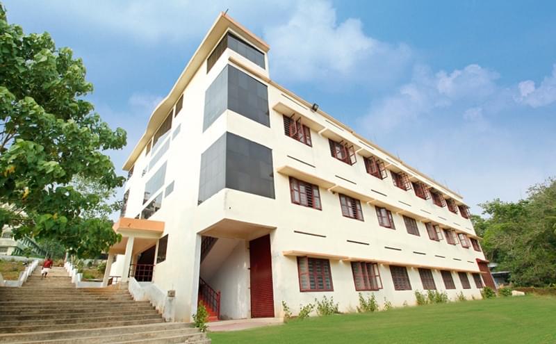 Sree Buddha College of Engineering Pathanamthitta College Building photo 4