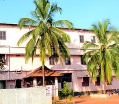 Jamia Salafiya Pharmacy College Malappuram College Building photo 2