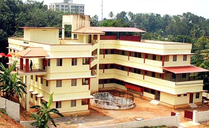 Dr. Padiyar Memorial Homoeopathic Medical College Chottanikkara Ernakulam Hostel photo 1